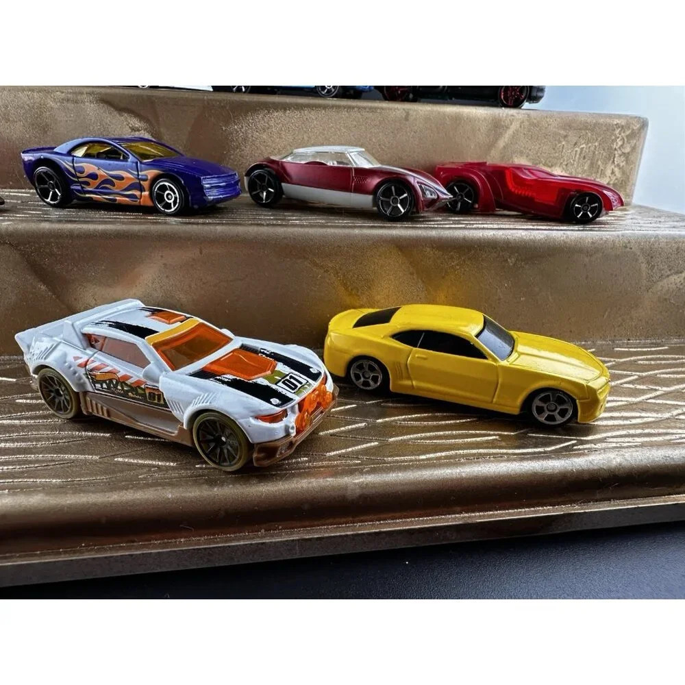 Lot Of 12 Hot Wheels‎ Maisto Diecast Cars And Trucks Modern And Vintage